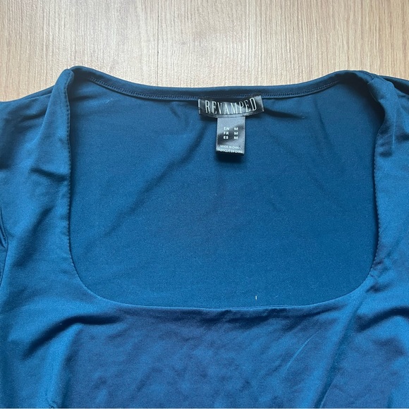 Revamped dark teal square-neck bodysuit with haram style slit-arm - Picture 2 of 3